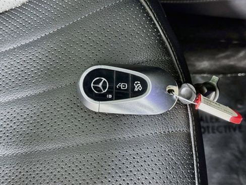 Used 2023 Mercedes-Benz EQS 580 4MATIC SUV image 43