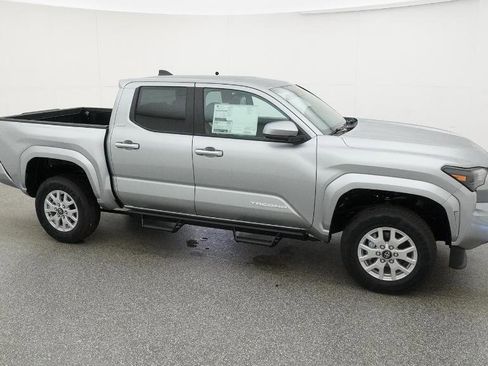 New 2026 Toyota Tacoma SR5 AWD/4WD image 15