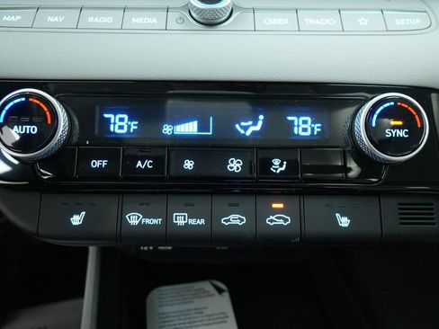 New 2026 Hyundai Elantra Limited image 34