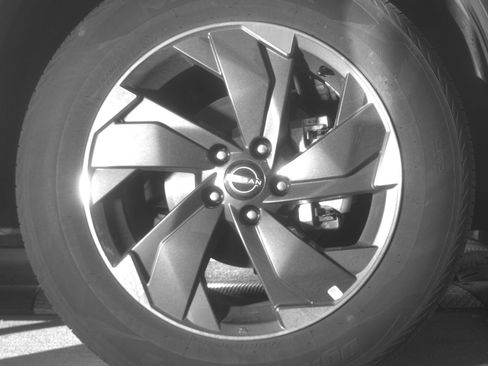 Used 2025 Nissan Rogue SV image 13