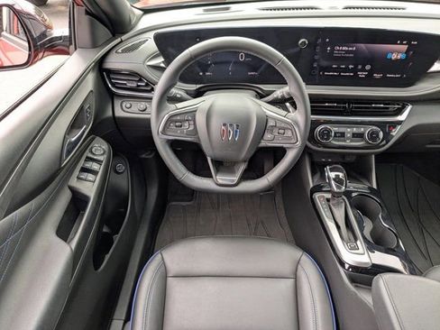 Used 2024 Buick Envista Sport Touring w/ Convenience II Package FWD image 16