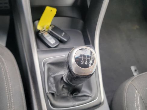 Used 2013 Hyundai Elantra GT w/ Touch & Go Pkg image 11