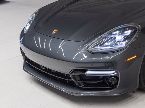 Certified 2020 Porsche Panamera GTS image 33
