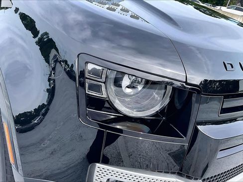 Used 2025 Land Rover Defender 130 S AWD/4WD image 27
