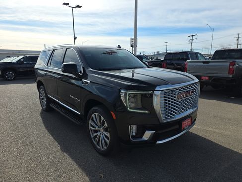 Certified 2021 GMC Yukon Denali image 2