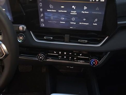 New 2026 Chevrolet Equinox LT w/ Safety and Technology Package AWD/4WD image 17