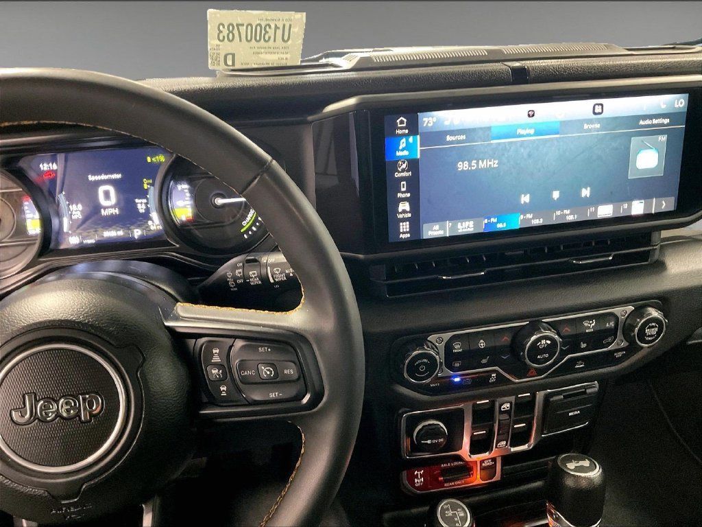Used 2024 Jeep Wrangler Unlimited AWD/4WD image 19