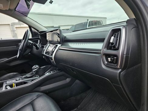 Used 2021 Kia Sorento S w/ Panoramic Sunroof Package AWD/4WD image 18