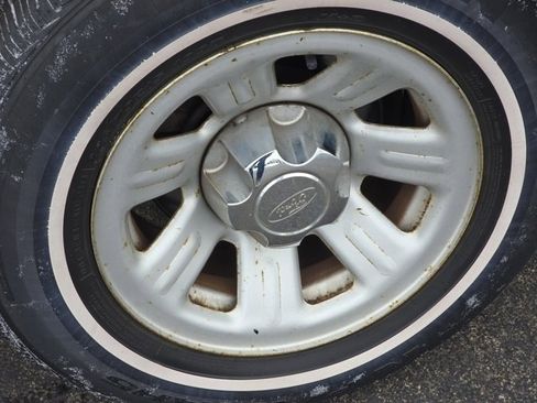 Used 2011 Ford Ranger XLT image 17