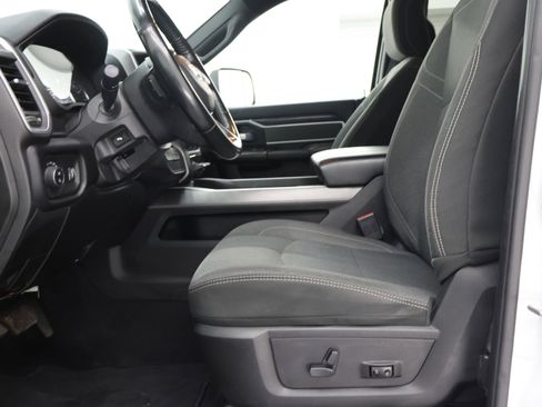 Used 2022 RAM 2500 Big Horn w/ Night Edition AWD/4WD image 8