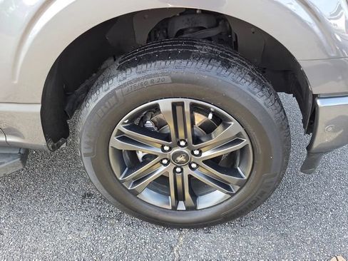 Used 2021 Ford F150 Lariat w/ Equipment Group 502A High AWD/4WD image 16