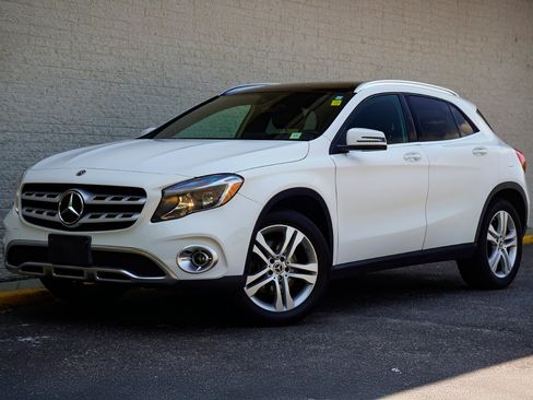 Used 2019 Mercedes-Benz GLA 250 4MATIC image 2