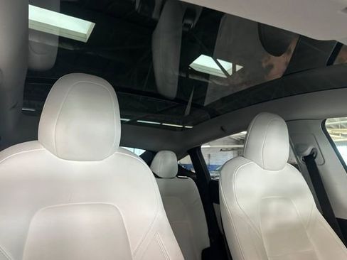 Used 2022 Tesla Model Y Performance image 20