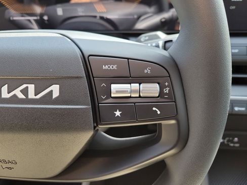 New 2026 Kia K4 FWD image 26