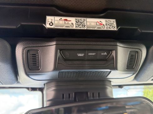 Used 2024 Jeep Wrangler Unlimited Sport AWD/4WD image 5