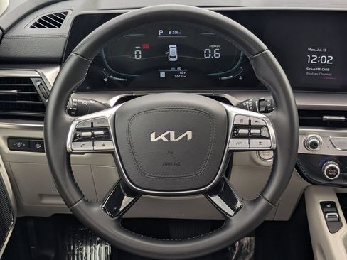 Used 2024 Kia Telluride S w/ S Sunroof Package FWD image 21