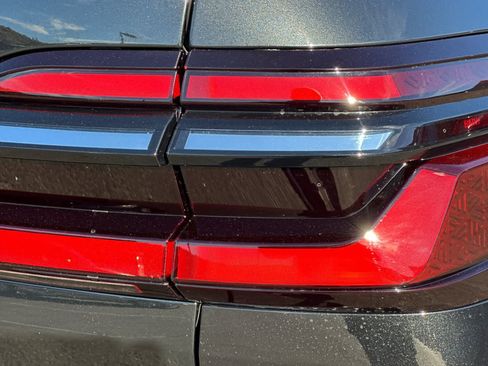 New 2026 BMW X7 xDrive40i image 30