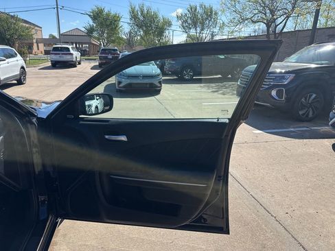 Used 2023 Dodge Charger SXT RWD image 18