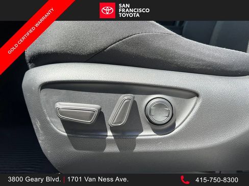 Certified 2021 Toyota Venza LE AWD/4WD image 12