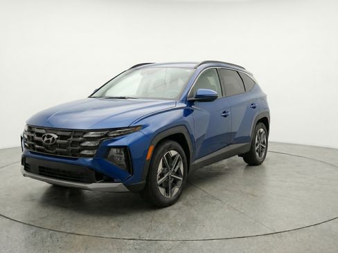 Used 2025 Hyundai Tucson SEL FWD image 3