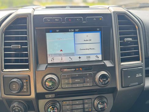 Used 2018 Ford F150 Raptor w/ Equipment Group 802A Luxury image 19