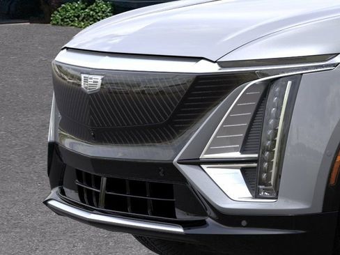 New 2026 Cadillac Lyriq Luxury RWD image 13