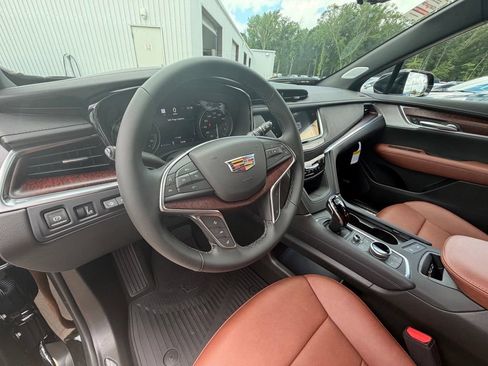 New 2026 Cadillac XT5 Premium Luxury w/ Driver Assist Package AWD/4WD image 12