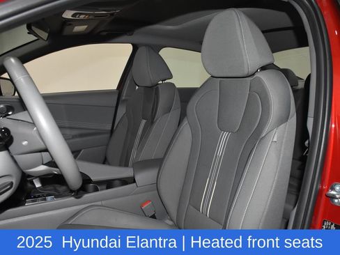 Used 2025 Hyundai Elantra SEL FWD image 25