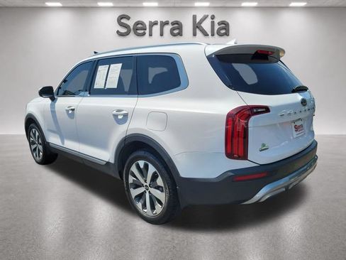 Used 2021 Kia Telluride EX w/ EX Premium Package FWD image 3