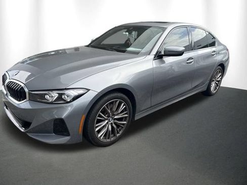 Used 2023 BMW 330i Sedan w/ Driving Assistance Package RWD image 17