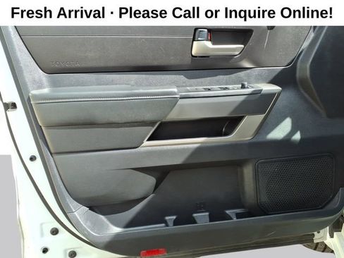Used 2022 Toyota Tundra SR5 w/ SR5 Premium Package image 10