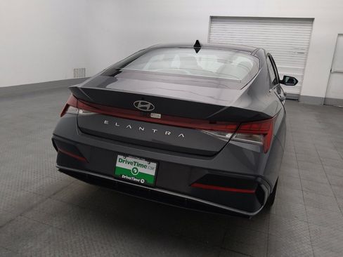 Used 2025 Hyundai Elantra SEL image 7