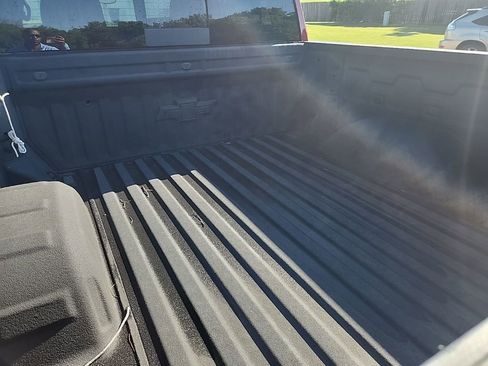 Used 2025 Chevrolet Silverado 1500 High Country w/ Technology Package RWD image 8