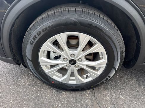 Used 2023 Ford Escape Active w/ Cold Weather Package image 19