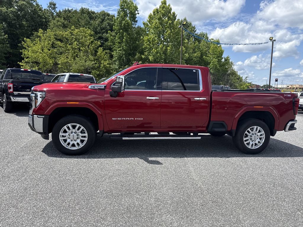 Used 2024 GMC Sierra 2500 SLT w/ SLT Premium Package AWD/4WD image 4
