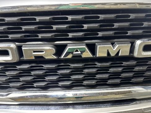 Used 2024 RAM 2500 Big Horn w/ Off Road Package image 9