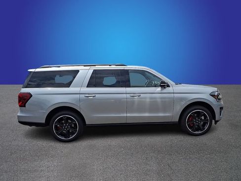 Used 2024 Ford Expedition Max Limited AWD/4WD image 3