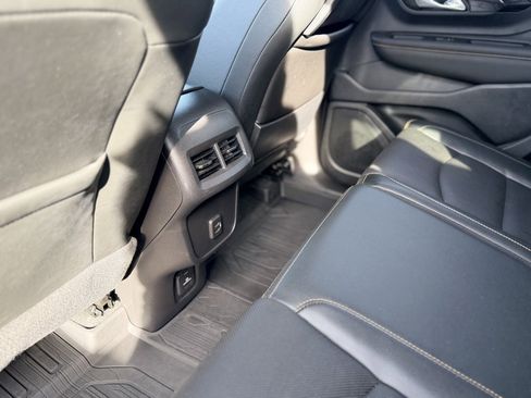 Used 2022 GMC Terrain AT4 w/ Infotainment Package II image 32