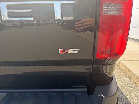 Used 2021 Chevrolet Colorado LT w/ LT Convenience Package image 7