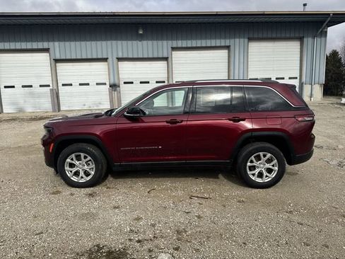 Used 2023 Jeep Grand Cherokee Limited image 6