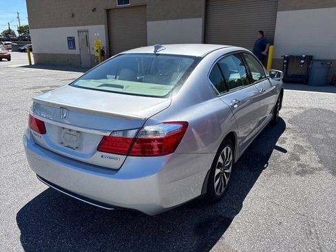 Used 2014 Honda Accord Hybrid Sedan image 3