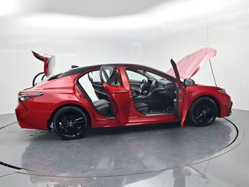 Used 2024 Toyota Camry XSE w/ Navigation Package image 55