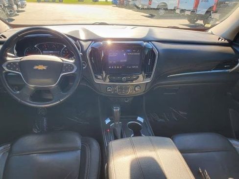 Used 2020 Chevrolet Traverse LT w/ Driver Confidence II Package image 11