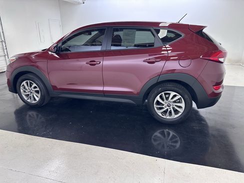 Used 2018 Hyundai Tucson SE image 8