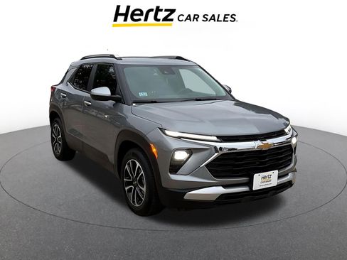 Used 2025 Chevrolet TrailBlazer LT image 1