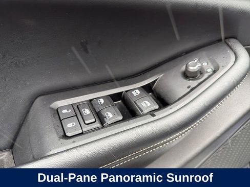 Used 2024 Jeep Grand Cherokee L Limited w/ Luxury Tech Group II image 14