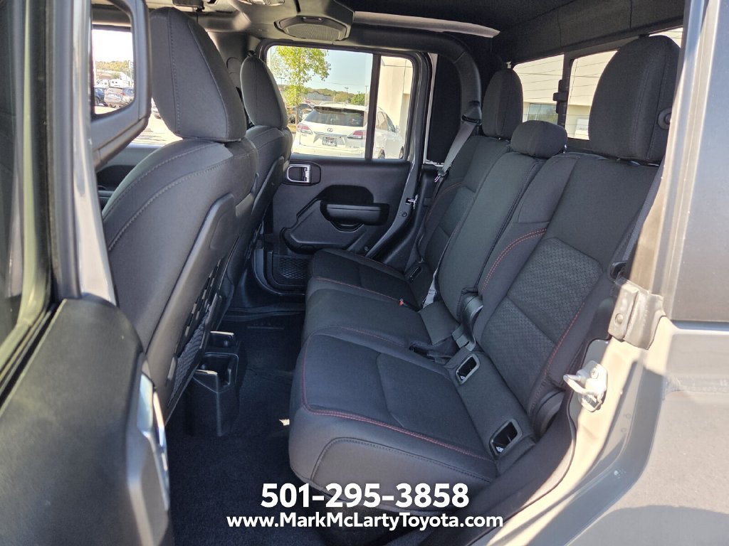 Used 2021 Jeep Gladiator Rubicon w/ Trailer Tow Package AWD/4WD image 10