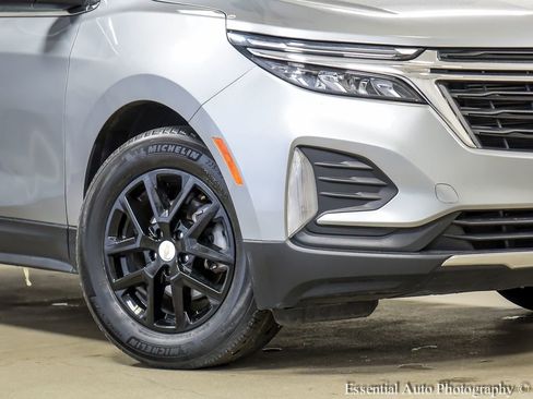 Used 2023 Chevrolet Equinox LT image 4