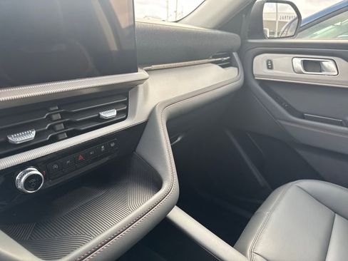 New 2026 Ford Explorer Active w/ Active Comfort Package image 20