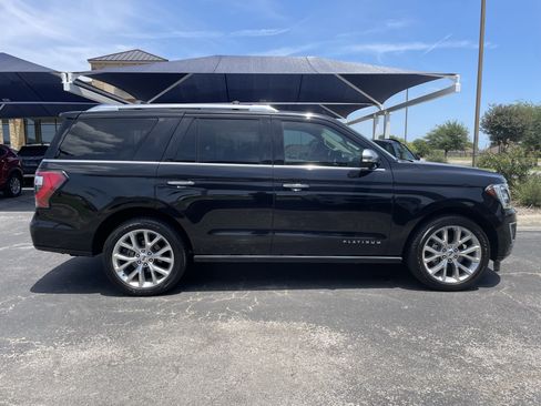 Used 2019 Ford Expedition Platinum RWD image 8